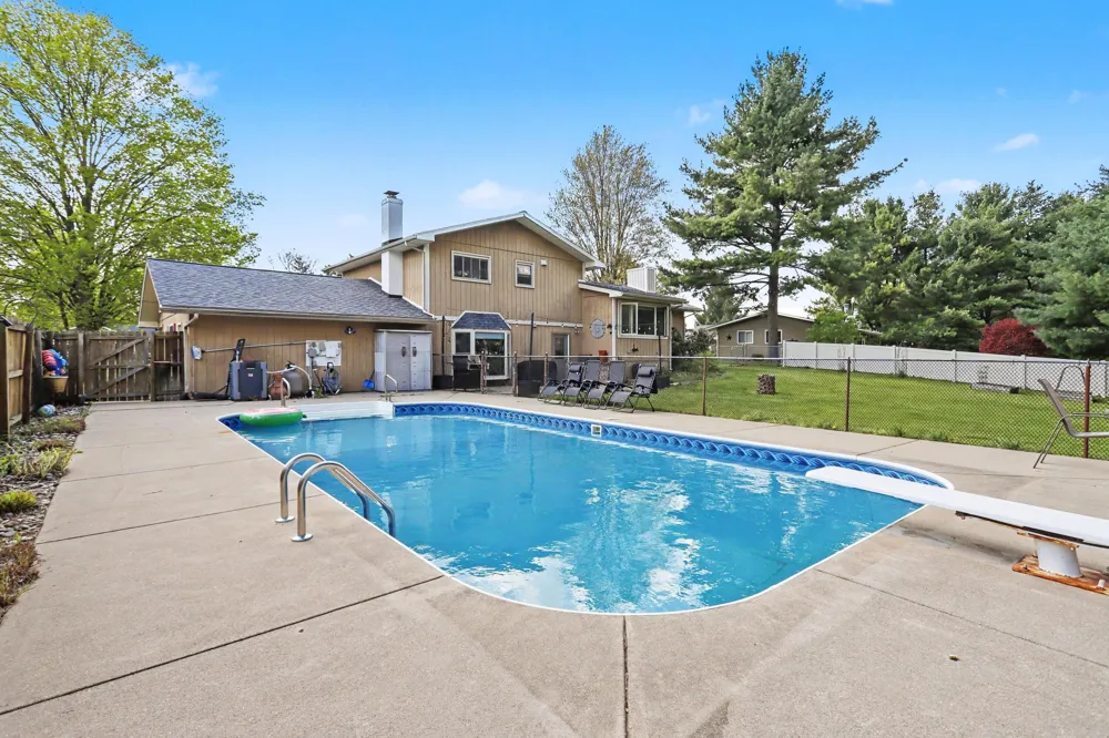 125 Shadowood Lane Emmett Charter Township, MI 49014