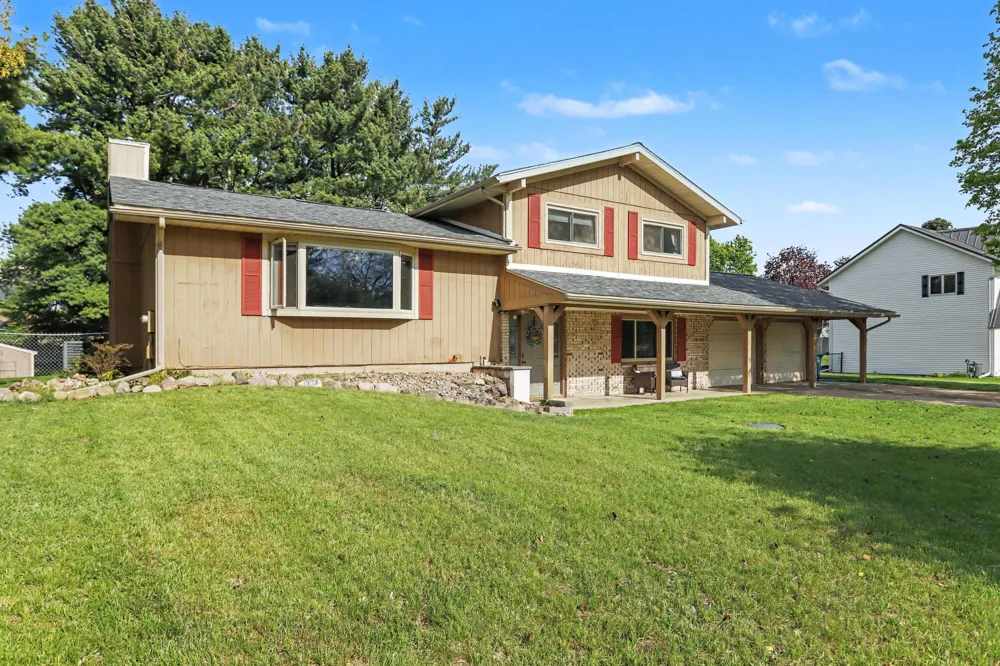 125 Shadowood Lane Emmett Charter Township, MI 49014