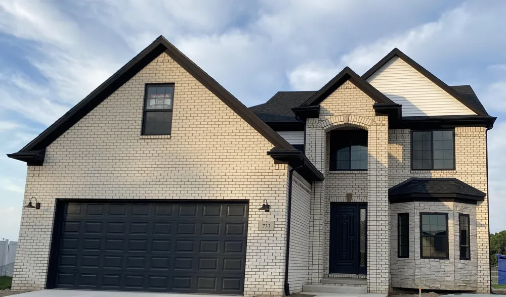 733 Britt Circle Drive #10 Dundee Village, MI 48131