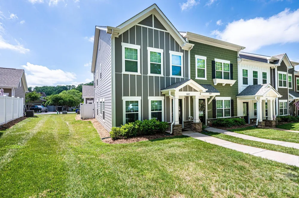 1809 Edgewater Drive NW Conover, NC 28613