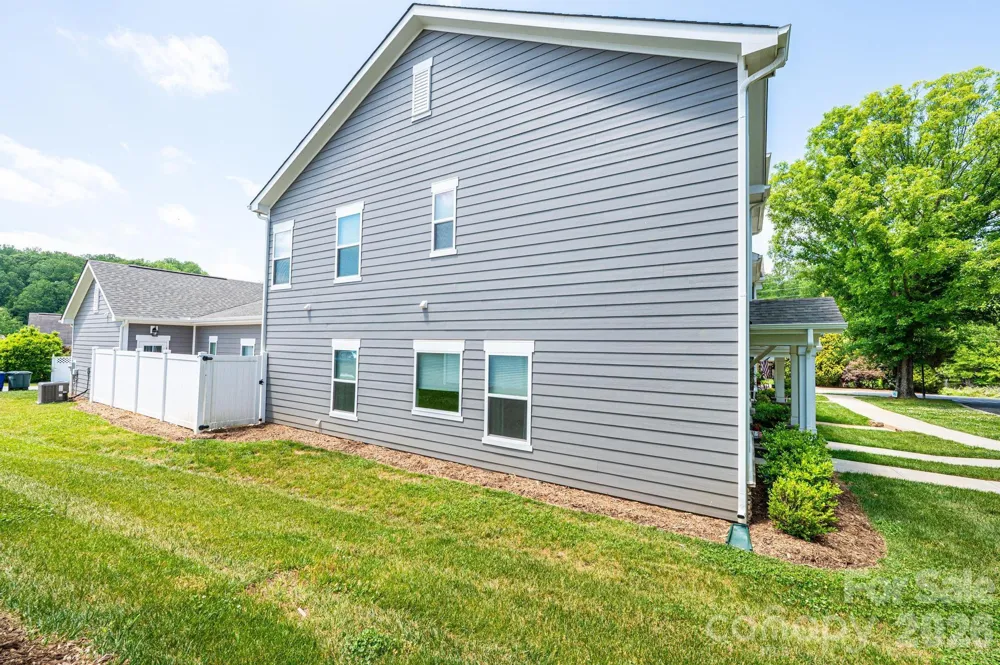 1809 Edgewater Drive NW Conover, NC 28613