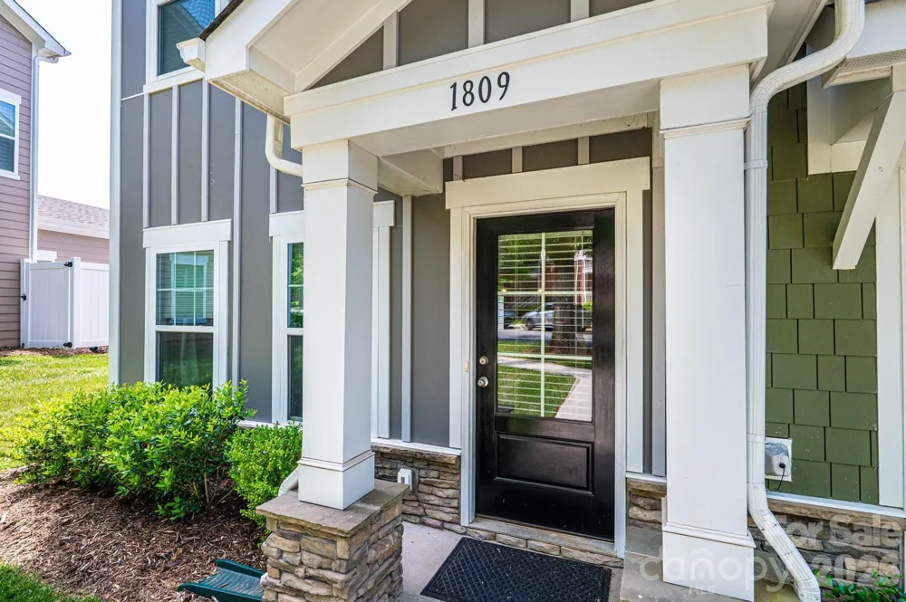 1809 Edgewater Drive NW Conover, NC 28613