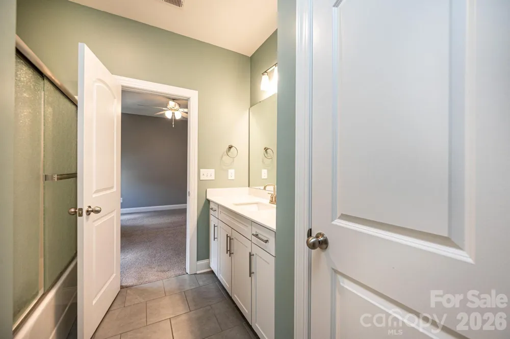 1809 Edgewater Drive NW Conover, NC 28613
