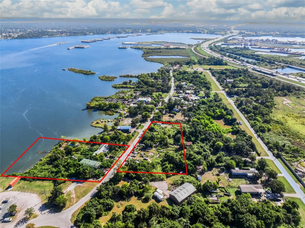 17513 River Road Channelview, TX 77530