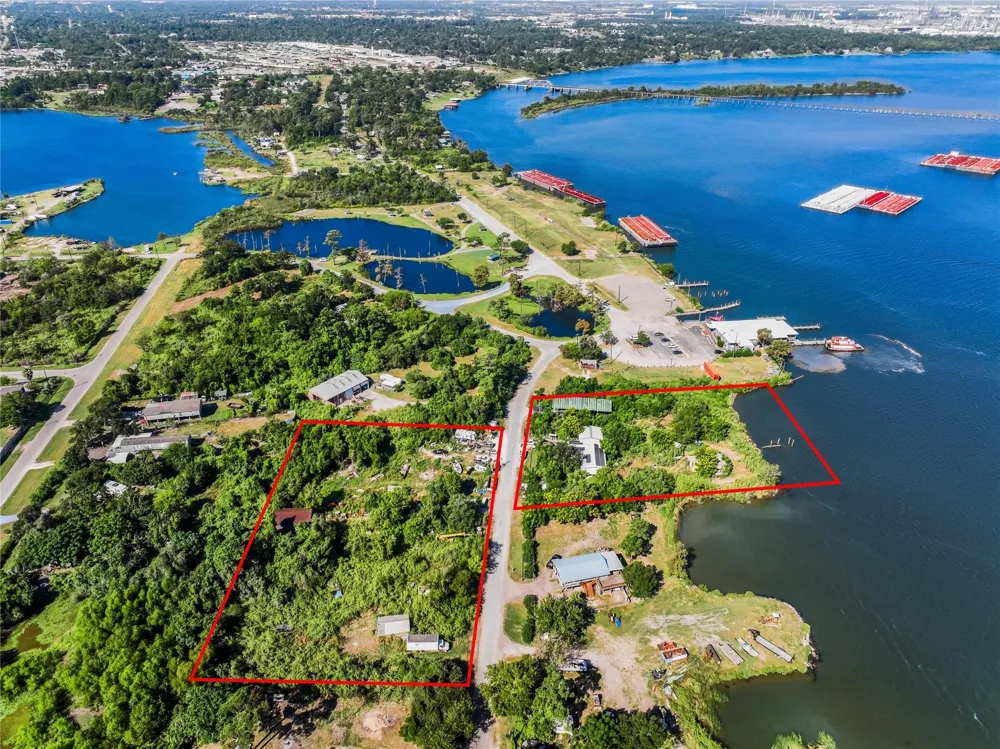 17513 River Road Channelview, TX 77530