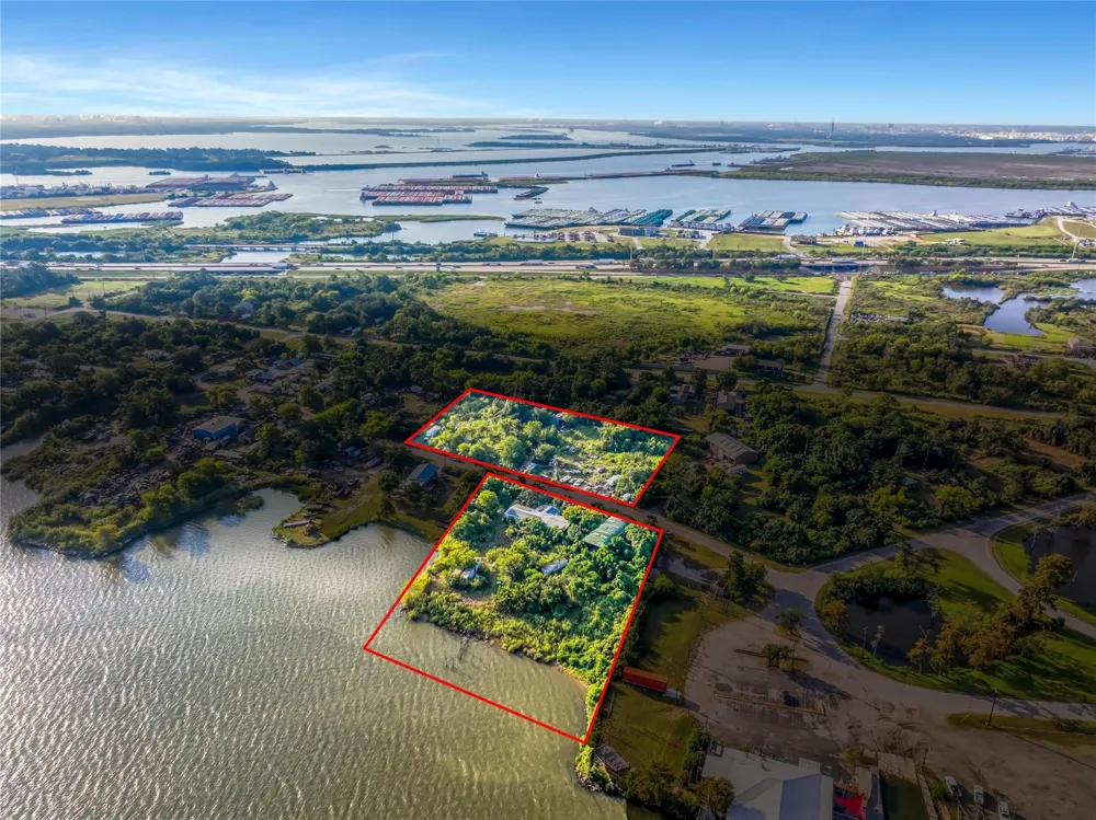 17513 River Road Channelview, TX 77530