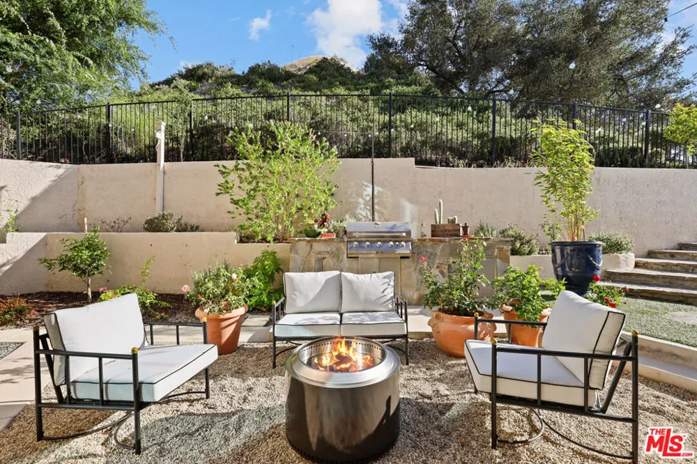 53 Saddlebow Road Bell Canyon, CA 91307