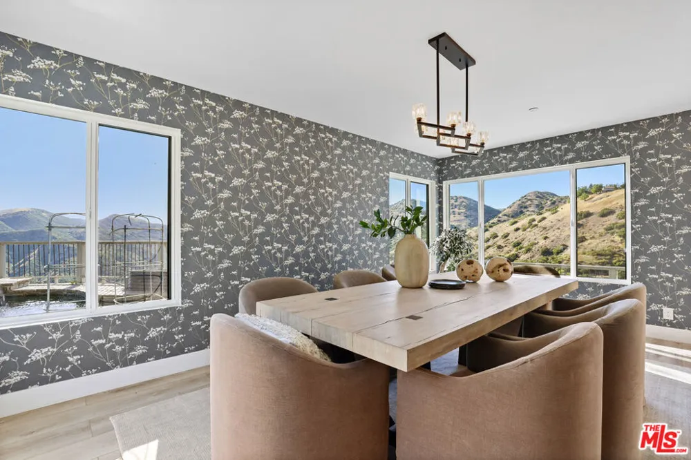 53 Saddlebow Road Bell Canyon, CA 91307