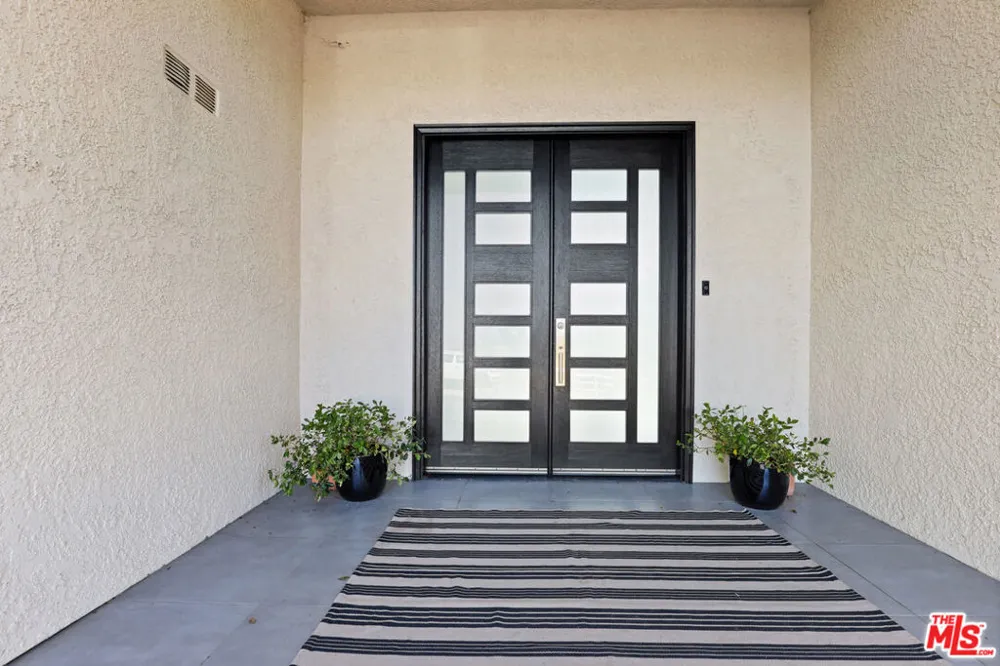 53 Saddlebow Road Bell Canyon, CA 91307