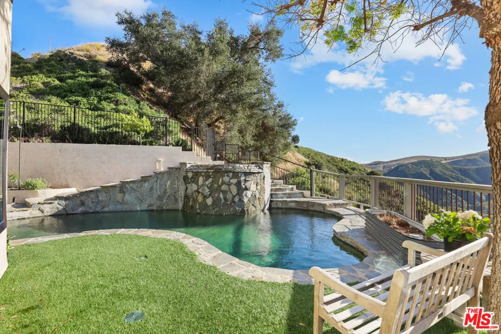 53 Saddlebow Road Bell Canyon, CA 91307