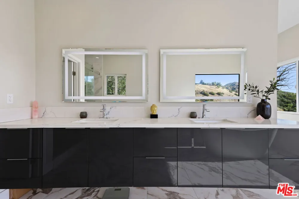 53 Saddlebow Road Bell Canyon, CA 91307