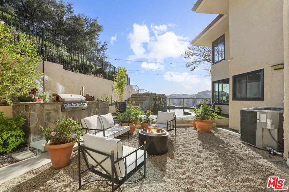 53 Saddlebow Road Bell Canyon, CA 91307