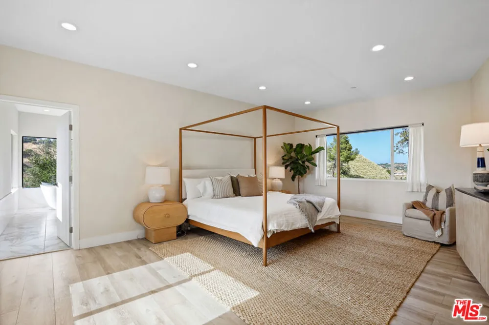 53 Saddlebow Road Bell Canyon, CA 91307
