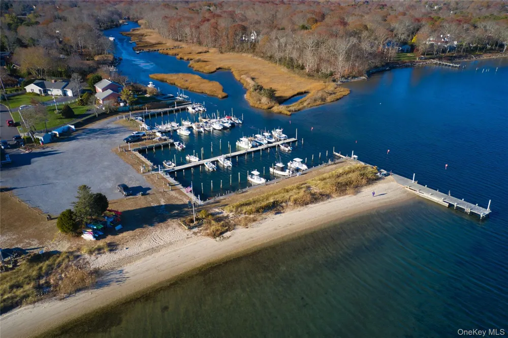 6 Roberts Lane East Moriches, NY 11940