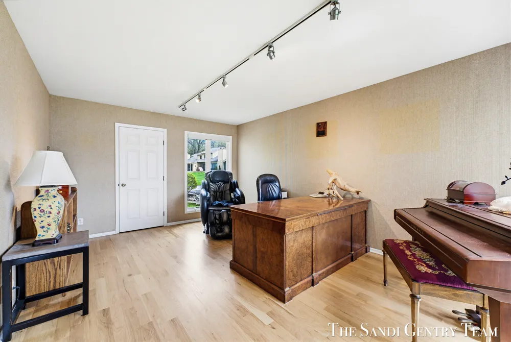 15780 Prospect Point Drive Spring Lake, MI 49456