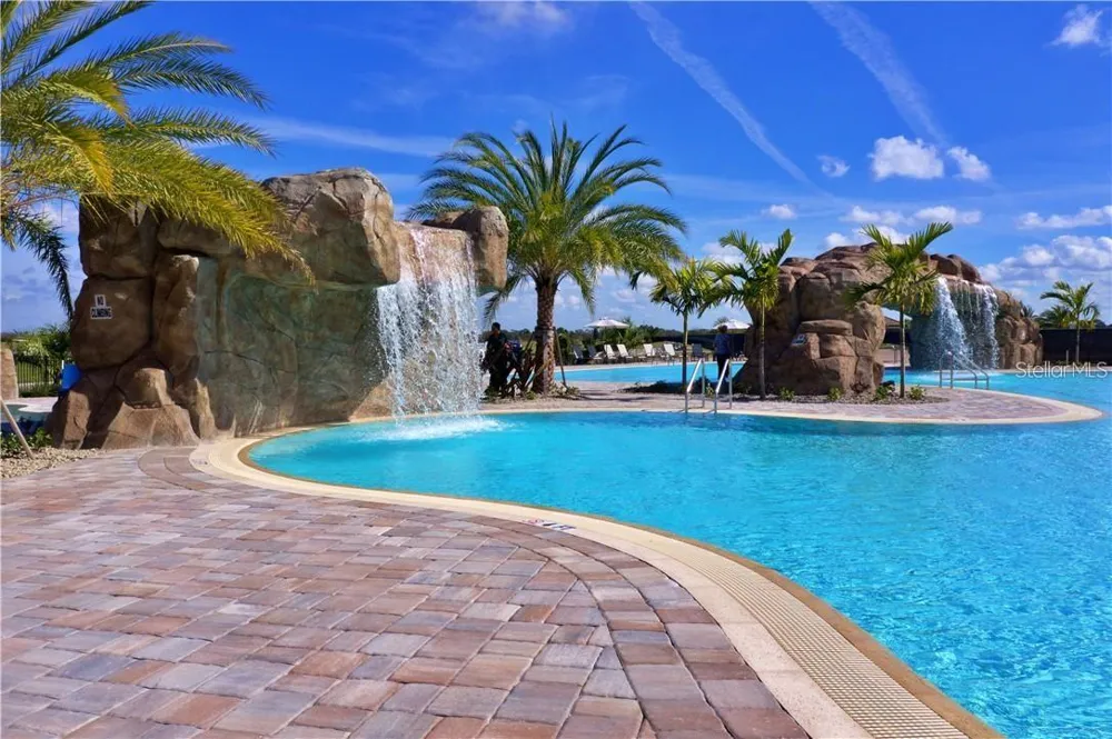 16804 VARDON TERRACE #105 Bradenton, FL 34211