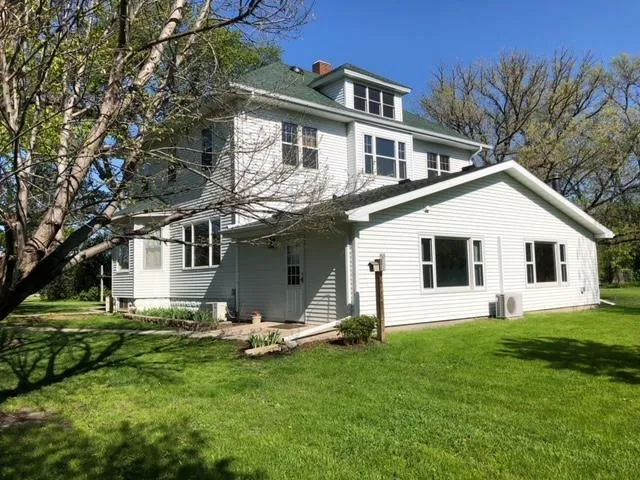 16310 55th Street SE Kindred, ND 58051