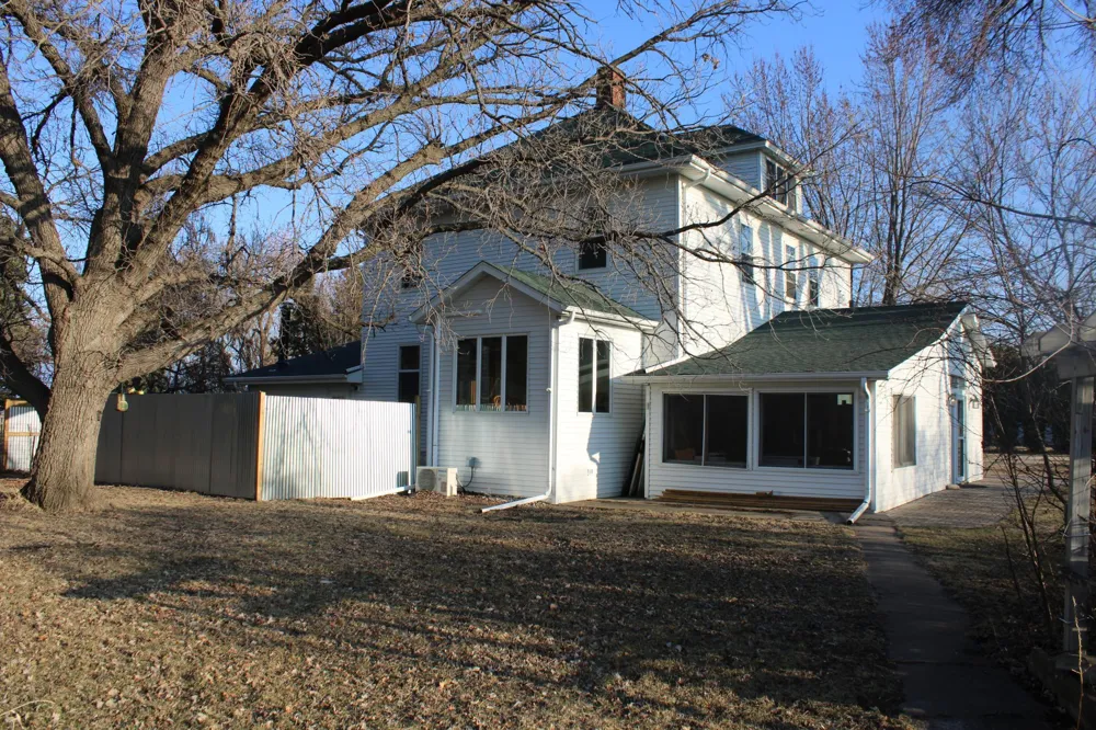16310 55th Street SE Kindred, ND 58051