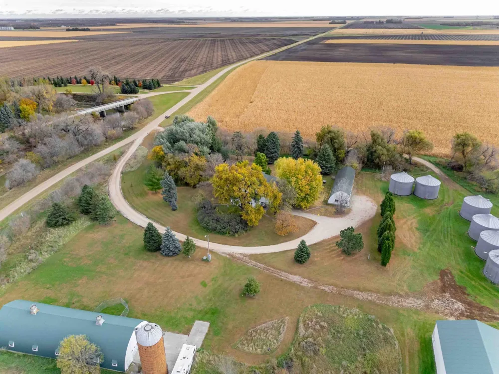 16310 55th Street SE Kindred, ND 58051