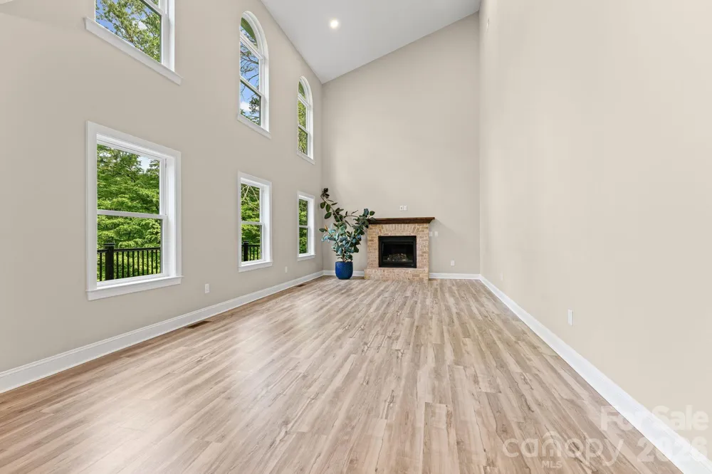 160 Tullyries Lane Lewisville, NC 27023