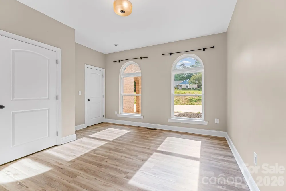 160 Tullyries Lane Lewisville, NC 27023