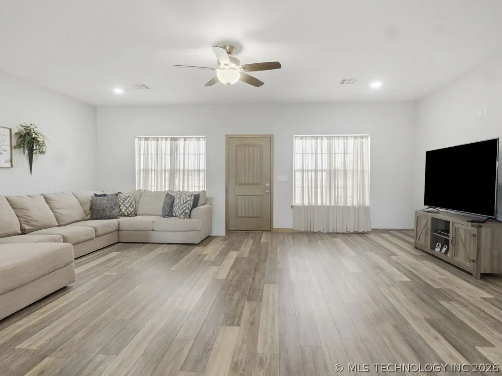 5125 S Holley Road Atoka, OK 74525