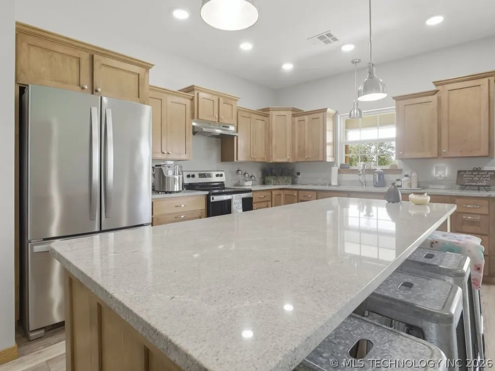 5125 S Holley Road Atoka, OK 74525