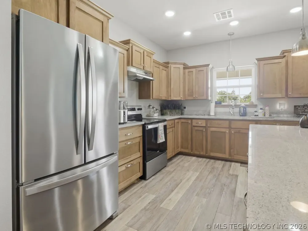 5125 S Holley Road Atoka, OK 74525