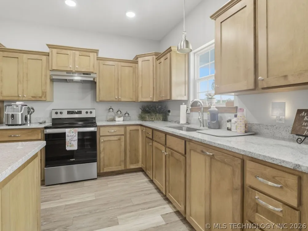 5125 S Holley Road Atoka, OK 74525