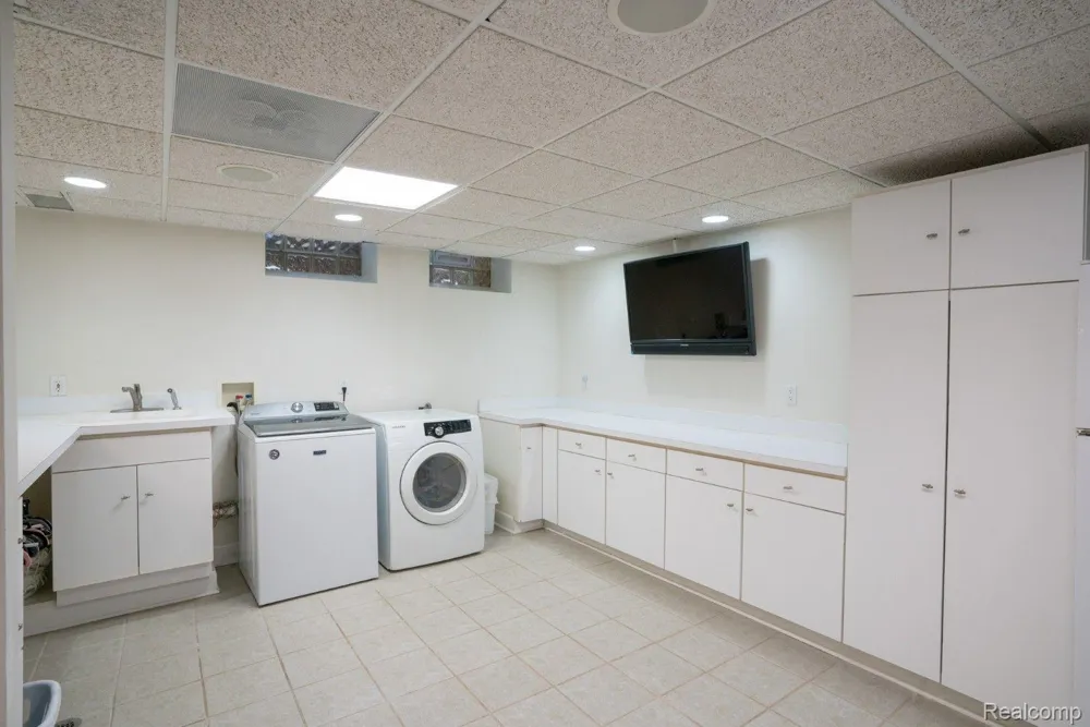 45778 FERMANAGH DRIVE Northville Township, MI 48168