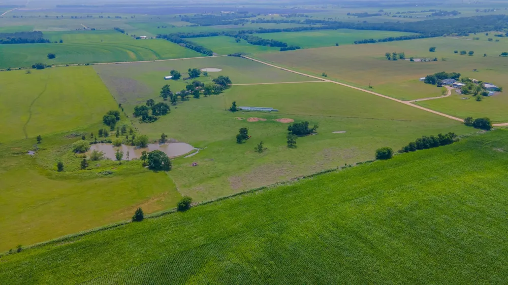 3053 Hobby Creek Road Burlington, TX 76519