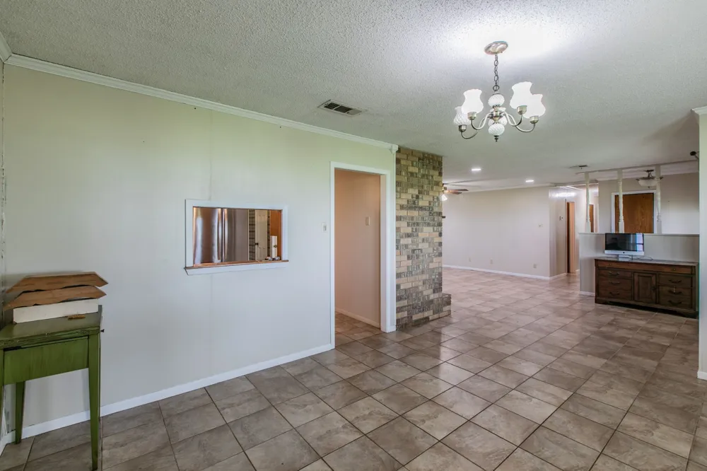 3053 Hobby Creek Road Burlington, TX 76519