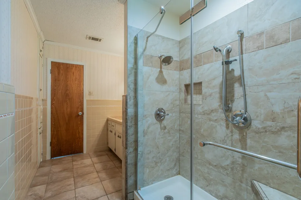 3053 Hobby Creek Road Burlington, TX 76519