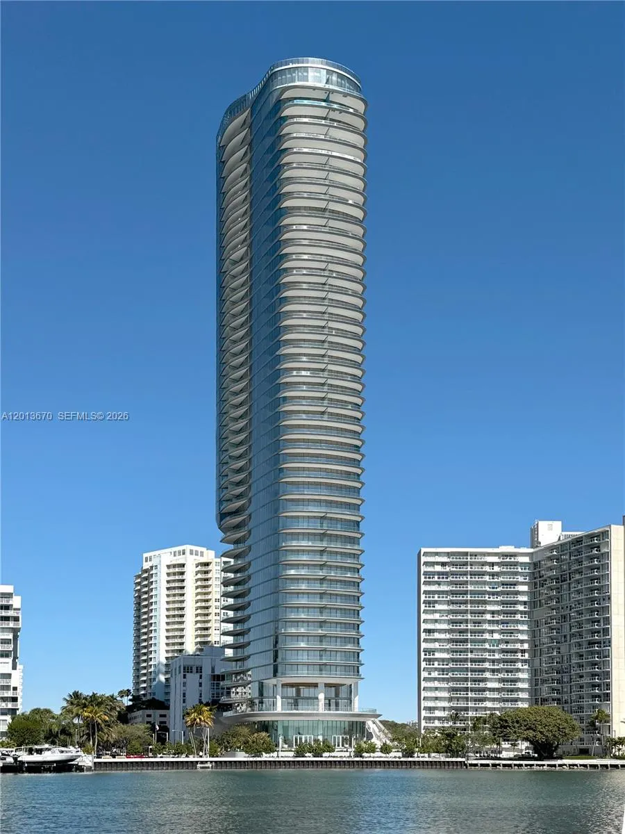 175 SE 25th Rd #4202 Miami, FL 33129