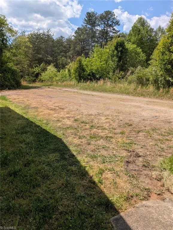 1989 Haymeadow Road Hays, NC 28635