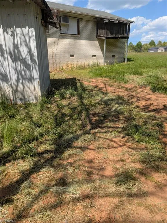 1989 Haymeadow Road Hays, NC 28635