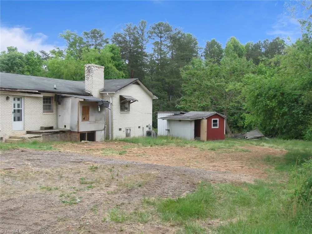 1989 Haymeadow Road Hays, NC 28635