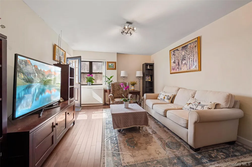 87-30 62nd Avenue #10 C Rego Park, NY 11374