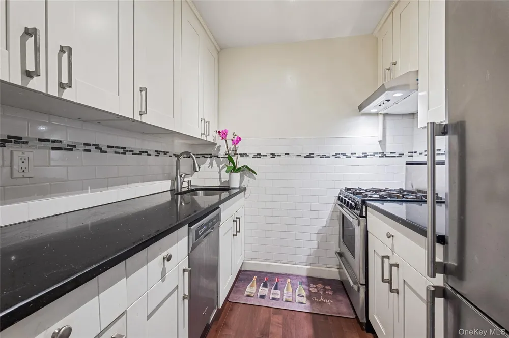87-30 62nd Avenue #10 C Rego Park, NY 11374