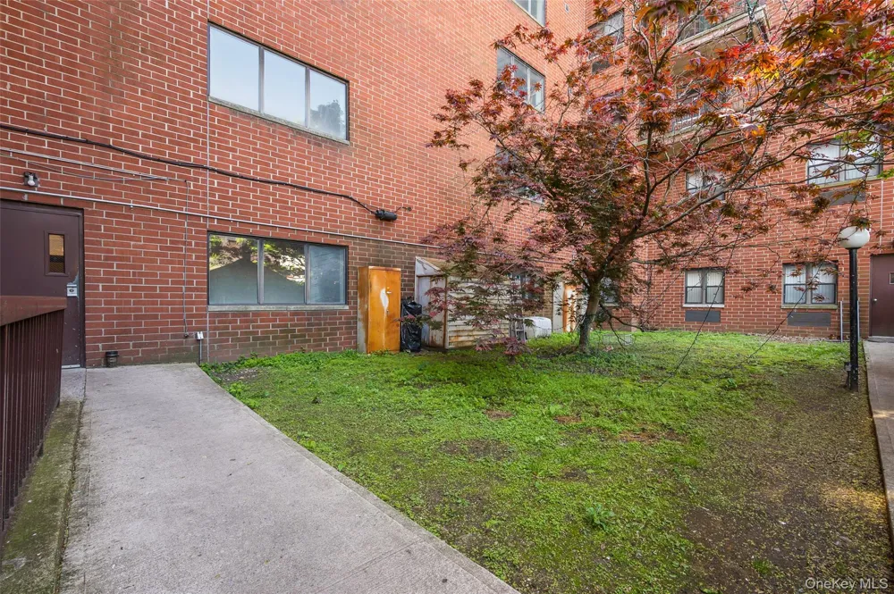 87-30 62nd Avenue #10 C Rego Park, NY 11374
