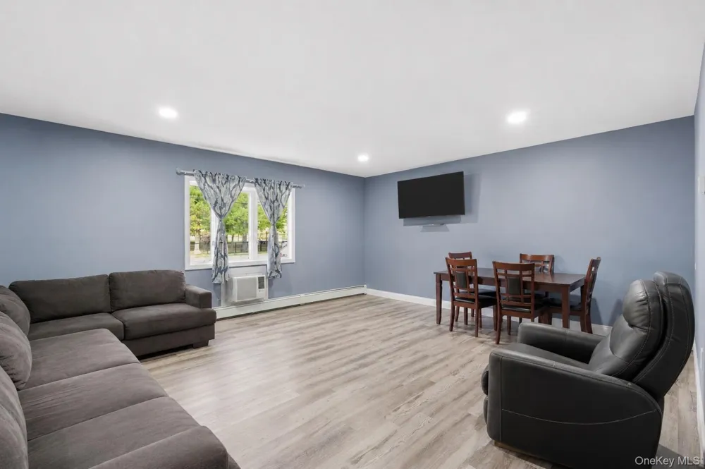 120 Morris Avenue Farmingville, NY 11738