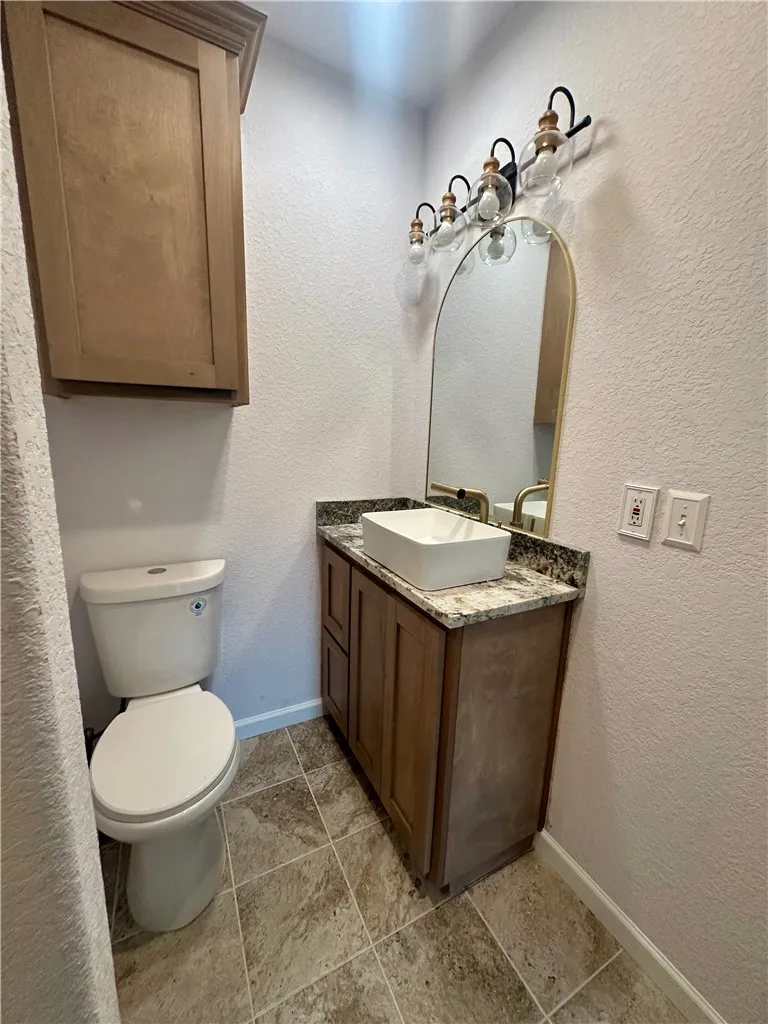 207 E Huntington Street Beeville, TX 78102