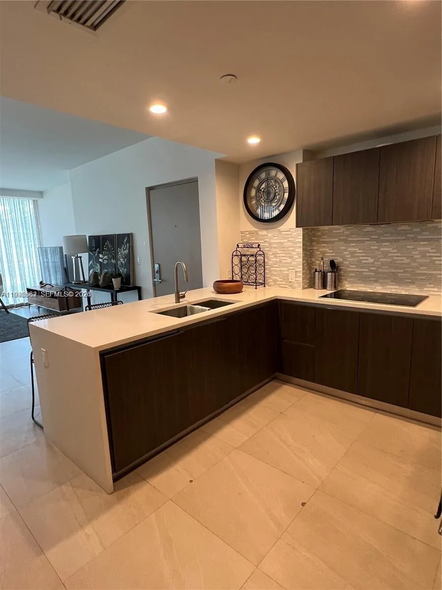 1150 102nd St #406 Bay Harbor Islands, FL 33154