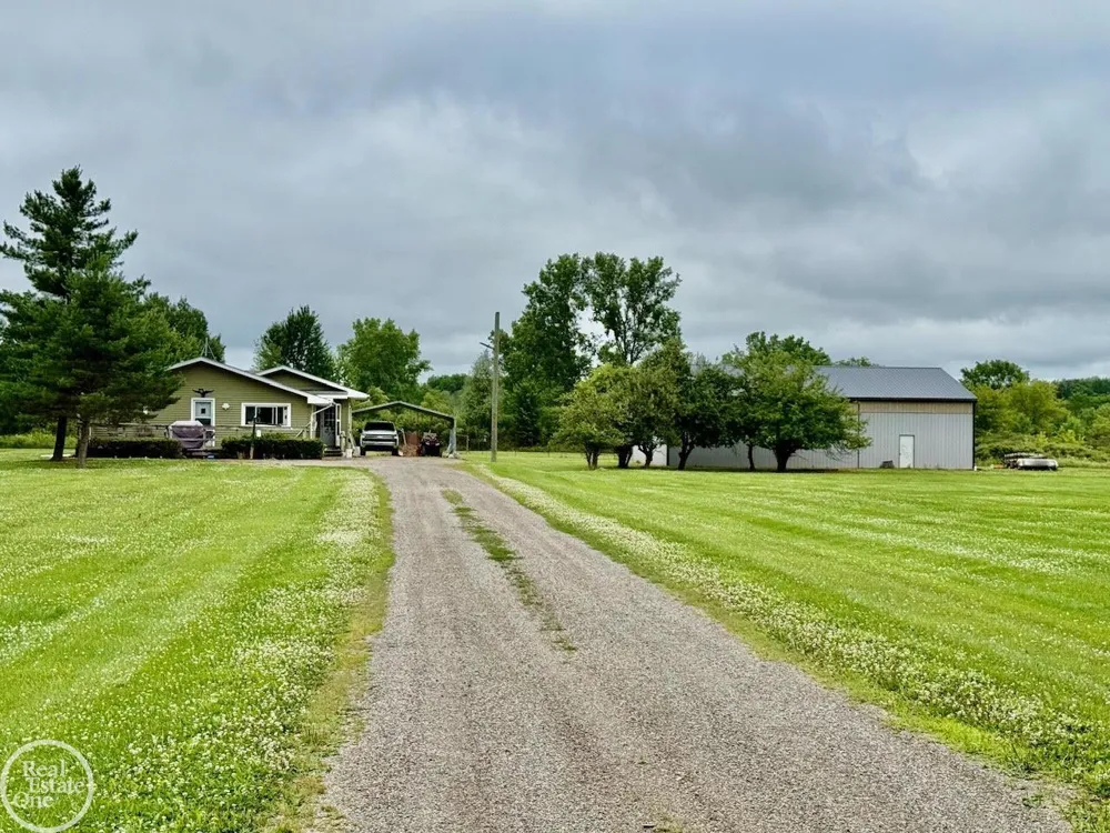 15594 Bryce Road Mussey Township, MI 48014