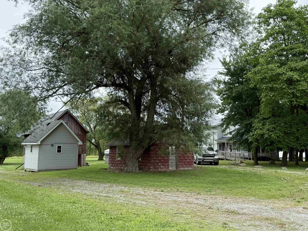 15594 Bryce Road Mussey Township, MI 48014