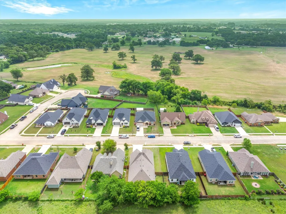 1868 Meadowview Canton, TX 75103
