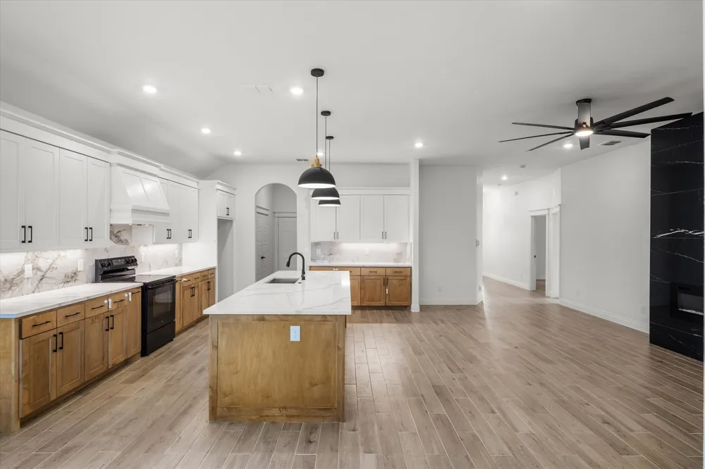 1868 Meadowview Canton, TX 75103