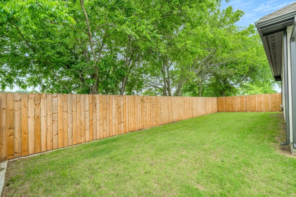 1868 Meadowview Canton, TX 75103