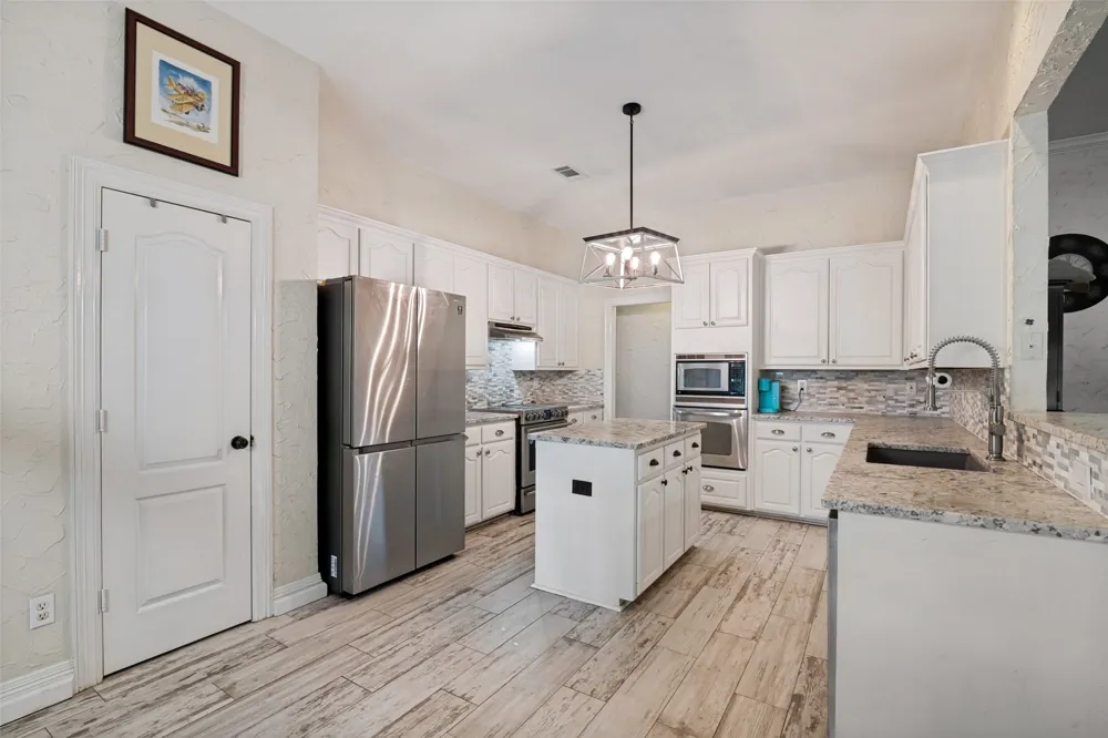 18584 County Road 543 Nevada, TX 75173