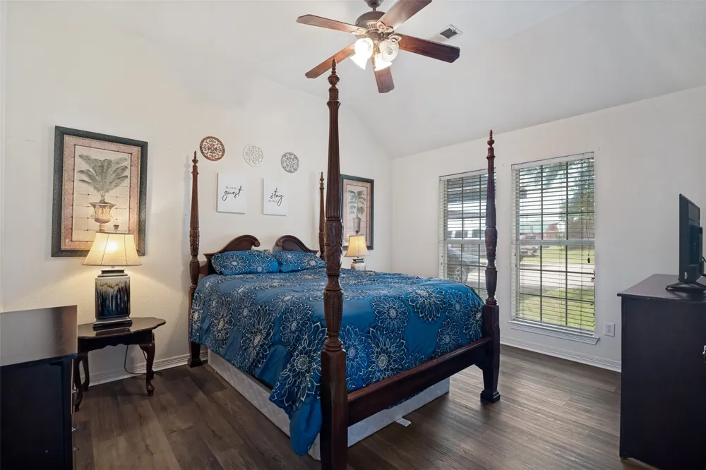 18584 County Road 543 Nevada, TX 75173